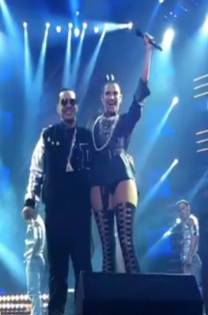 Natalia Jimenez y Daddy Yankee enamoraron a todos con su presentación.