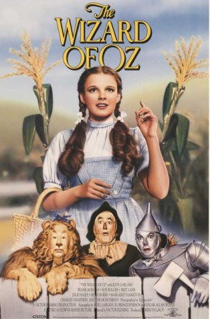 3. The Wizard of Oz (1939) - Una de las más famosas películas de todos los tiempos (y de Judy Garland). Un niña es transportada al mágico mundo de Oz por un tornado.