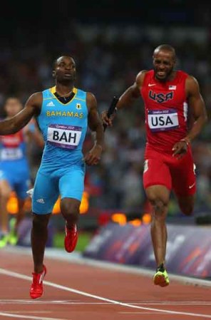 Día 14: Estados Unidos ganó la medalla de plata en relevos masculinos 4x400m. El oro se lo llevó Bahamas.