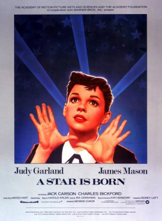 7. A Star is Born (1954) - Un actor famoso ayuda a una joven actriz a sobresalir en su carrera. Con la famosa Judy Garland.