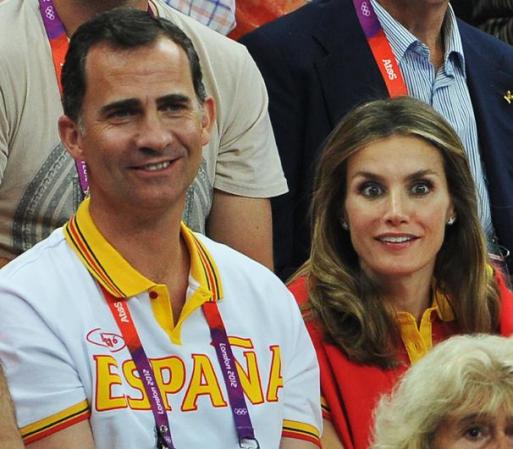 ¿Sería que la emoción le ganó a Letizia, que hasta perdió toda pose real?