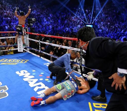 Finalmente Pacquiao cayó noqueado en el sexto round dándole el triunfo a Juan Manuel Marquez.