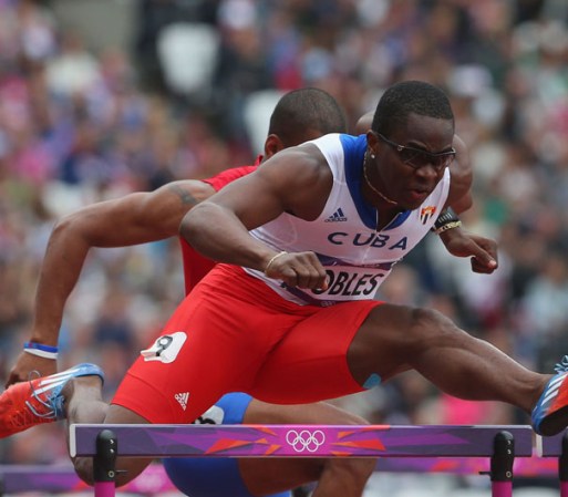 Día 11: El cubano Dayron Robles, vigente campeón olímpico, ganó su serie de primera ronda y avanzó a las semifinales de los 110m con vallas.