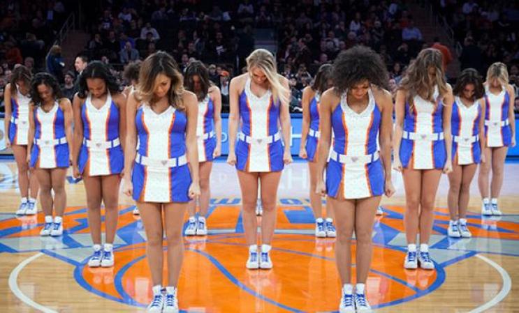 Las bailarinas oficiales de los Knicks de Nueva York “Knicks City Dancers” celebraron en la temporada 2011-2012, su aniversario número 20, como el epicentro de entretenimiento del equipo.