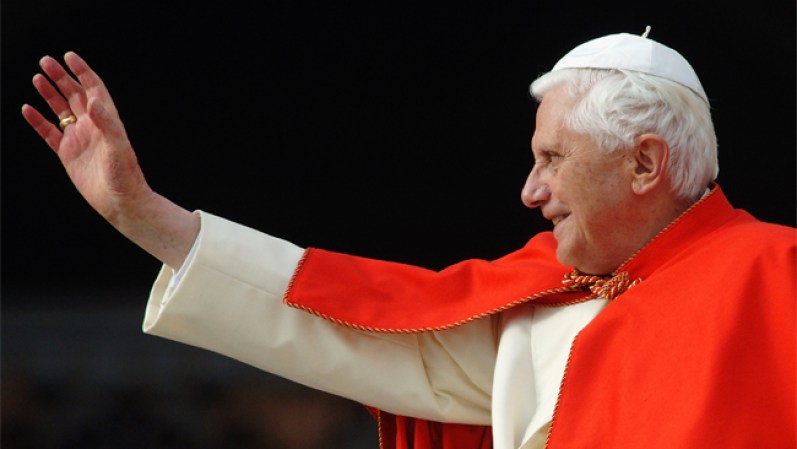 Febrero 2013: El Papa Benedicto enfrentó muchos escándalos mientras estuvo al mando de la iglesia Católica. Aquí algunas imágenes del Pontífice y datos de esas polémicas.