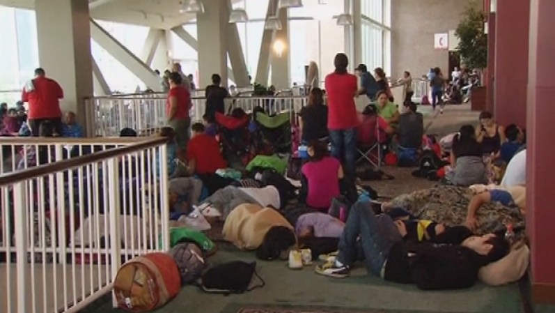 El evento, que se lleva a cabo en Navy Pier y cuenta con expertos de inmigración evaluando individualmente los casos de los interesados en someter solicitudes para el trámite de Acción Diferida, el cual da a quienes califiquen, la oportunidad de trabajar y permanecer en el país.