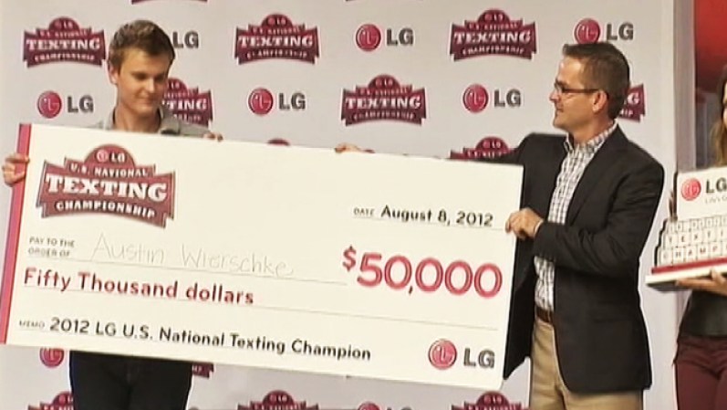 Wierschke recibió un premio de $50,000 dólares, por parte de LG.