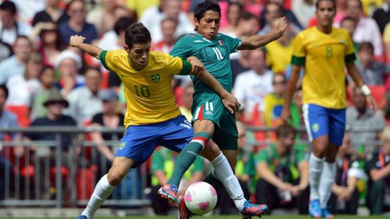 México se corona como campeón olímpico al ganar 2-1 a Brasil la final de fútbol soccer varonil de Londres 2012.