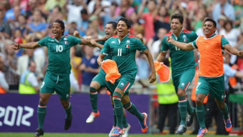 Los mexicanos no cabían en sí de la emoción.