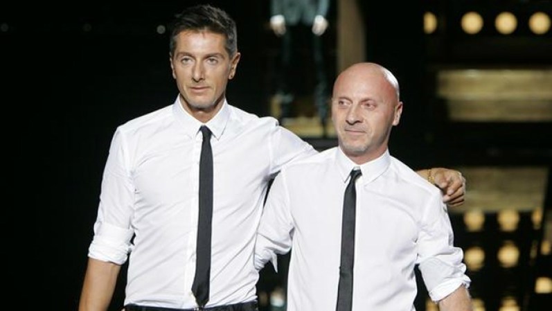 Los diseñadores italianos Domenico Dolce y Stefano Gabbana mantuvieron una relación sentimental hasta el 2004 y una profesional que les ha generado un imperio en el mundo de la moda.