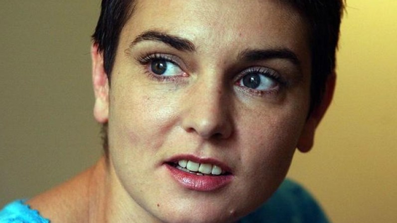 Sinéad O'Connor, la controversial cantante irlandesa, declaró a la revista Entertainment Weekly en el 2005: Soy tres cuartas partes heterosexual y una cuarta parte gay.