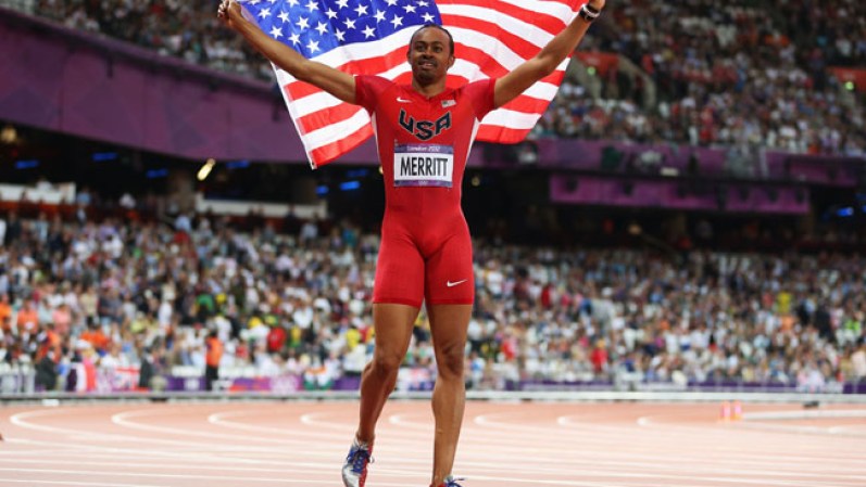 Día 12: Aries Merritt y Jason Richardson de EEUU, conquistaron las medallas de oro y plata respectivamente, en los 110m con vallas.