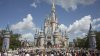CNBC: por qué planificar viajes a Disney se ha vuelto “increíblemente complicado”