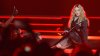Le llueven las críticas: Madonna cuestiona “accidentalmente” a fan en silla de ruedas