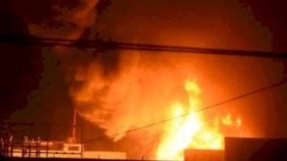 Incendio en unidad eléctrica en Ciudad de México.