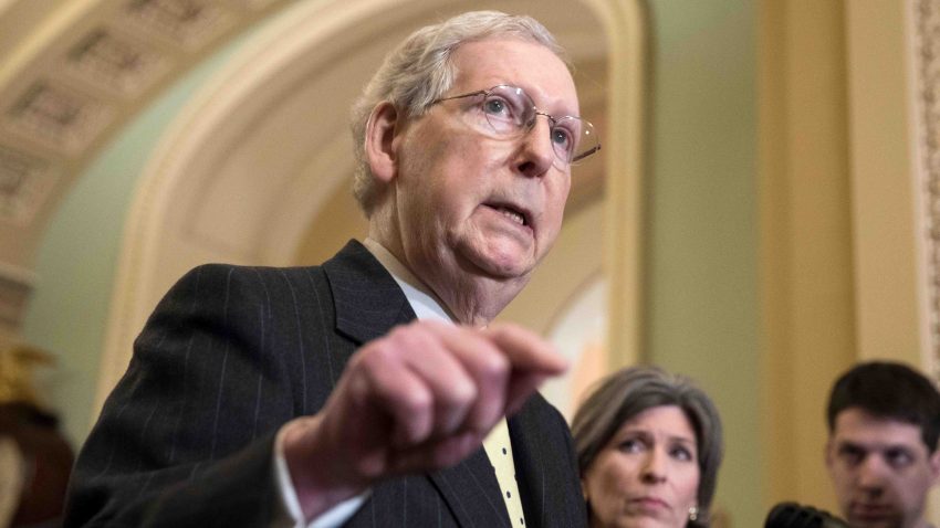 Líder de la mayoría en el Senado republicano Mitch McConnell