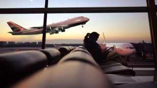 shutterstock-Tlmd-airport-waiting