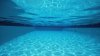 Varias piscinas de Colorado no abrirán este verano debido a la escasez de salvavidas