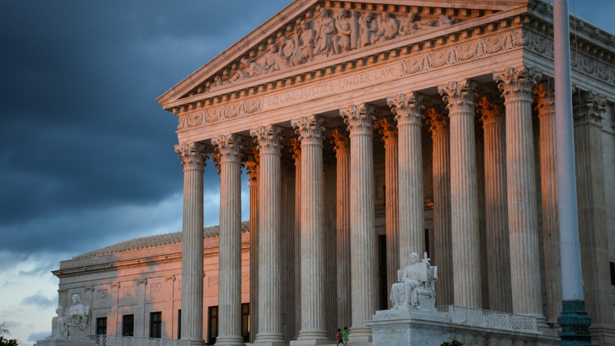 US Supreme Court Maintains Voting Restrictions In Arizona And Rules ...