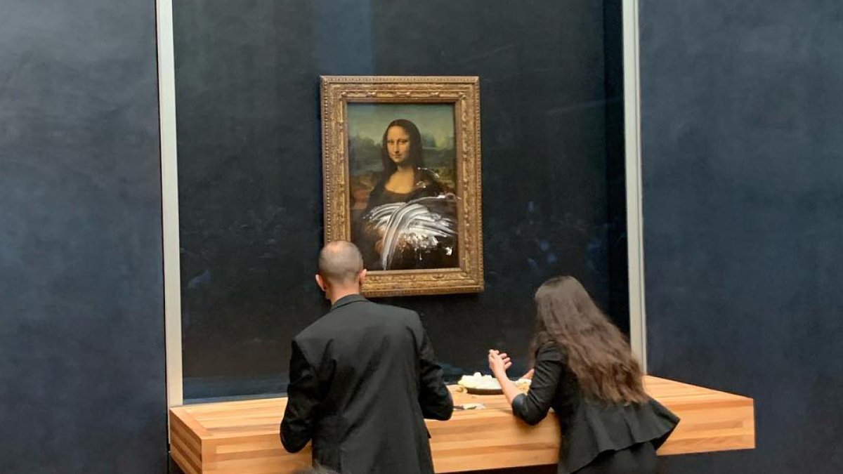 Ataque a la Mona Lisa: asÃ­ limpiaron la obra maestra â€“ Telemundo Denver
