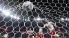Christensen pone el empate para Dinamarca con gol de cabeza