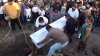 Triste adiós: sepultan a dos niños asesinados en el sur de México