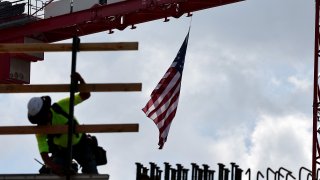 Los trabajadores hispanos y negros fueron el objeto de un reporte de la AFL-CIO (foto de archivo).