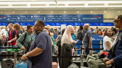 Qué se sabe del apagón tecnológico mundial que afecta aerolíneas y medios