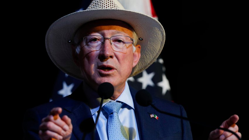 Ken Salazar: Relación México-EE.UU. seguirá pese a polémicas reformas en Congreso mexicano