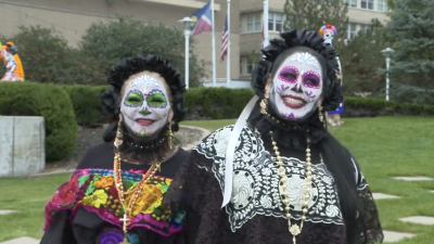 Exhibición de Catrinas llega a Denver para celebrar esta tradición Mexicana