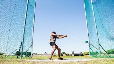 Padre de atleta muere al ser golpeado por martillo en evento de atletismo en Colorado Springs