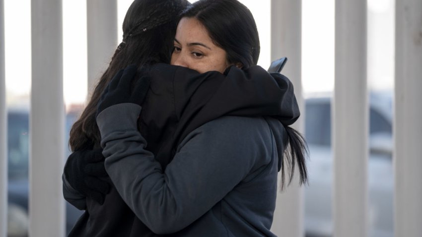 dpatop – 20 January 2025, Mexico, Tijuana: Silvia Martinez and her daughter, both Salvadoran migrants, hug after learning that their appointment to apply for asylum in the US has been canceled. The migrants learned that an app used to pre-schedule appointments and dates to apply for asylum in the US, called CBP One, was shut down as a result of newly sworn-in US President Trump’s first acts in office. All scheduled appointments were canceled, which worried the migrants. Photo: Felix Marquez/dpa (Photo by Felix Marquez/picture alliance via Getty Images)