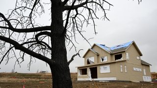 Los incendios en el 2021 prepararon a Louisville, Colorado, para prevenir siniestros.