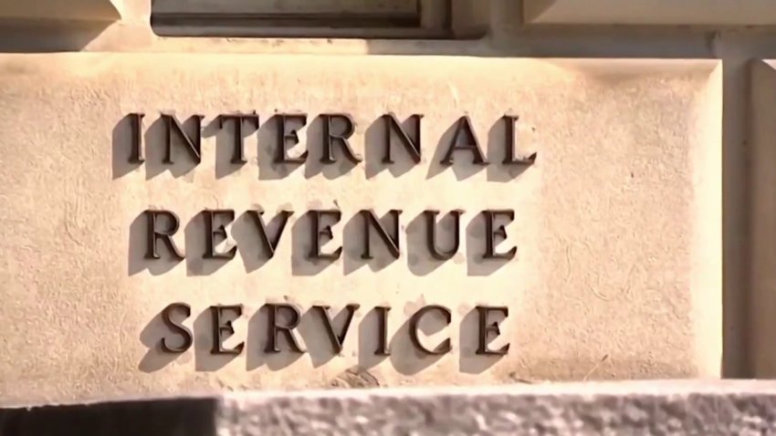 Temor por acuerdo entre el IRS y ICE: expertos explican los riesgos