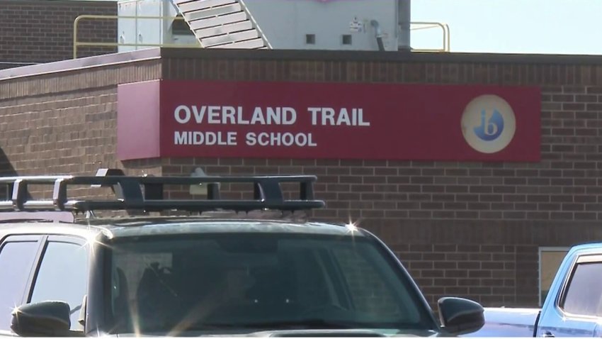 Como madre estoy preocupada: hablan padres de familia de escuela que recibió amenazas en Brighton