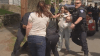 ICE responde tras dramático arresto de madre frente a sus dos hijas y nieto de meses
