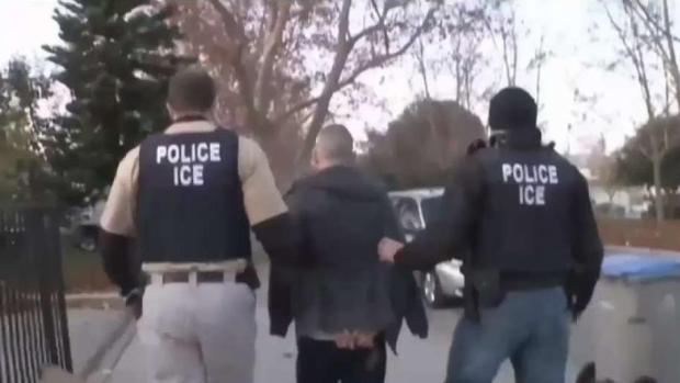 Nuevas tácticas de ICE en vecindarios hispanos