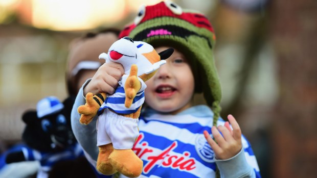 Regalan juguetes a niños en Denver