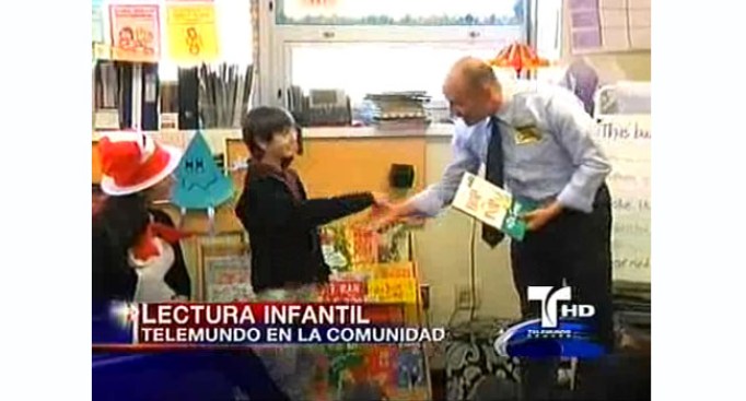 TELEMUNDO JUNTO A LA COMUNIDAD